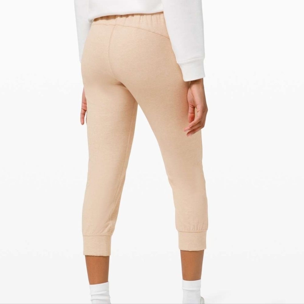 Lululemon Ready To Rulu Jogger Crop - Picture 2 of 5